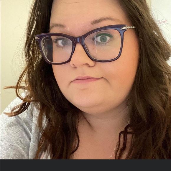 Meet your Posher, Jessica - Picture 1 of 1